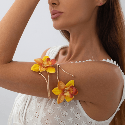 Bracelet manchette de bras fleur colorée femme – accessoire de mode  femme élégant, bijou chic